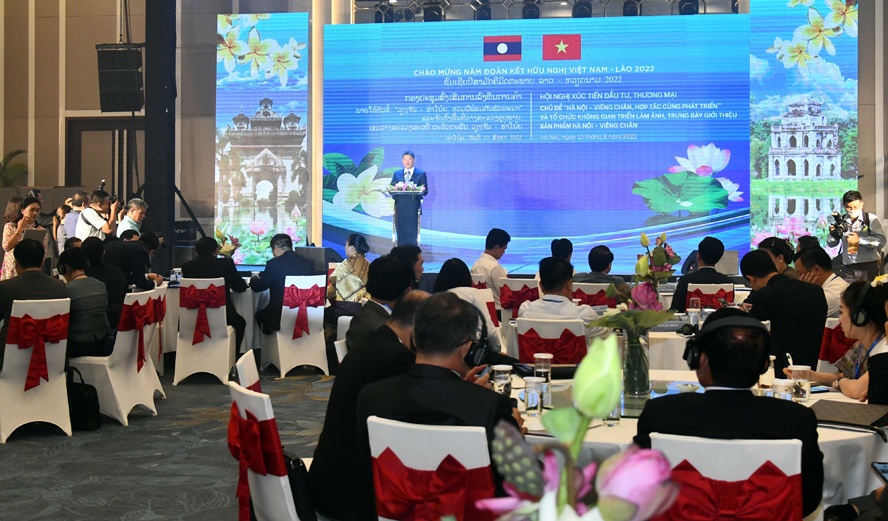 Hanoi and Vientiane seek to strengthen cooperation