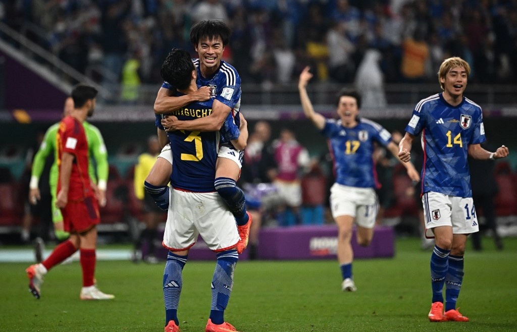 Germany dumped out of World Cup as Japan stun Spain
