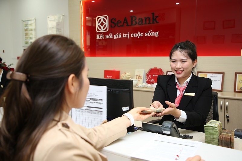 Study reveals Vietnam’s banks need more women in leadership roles