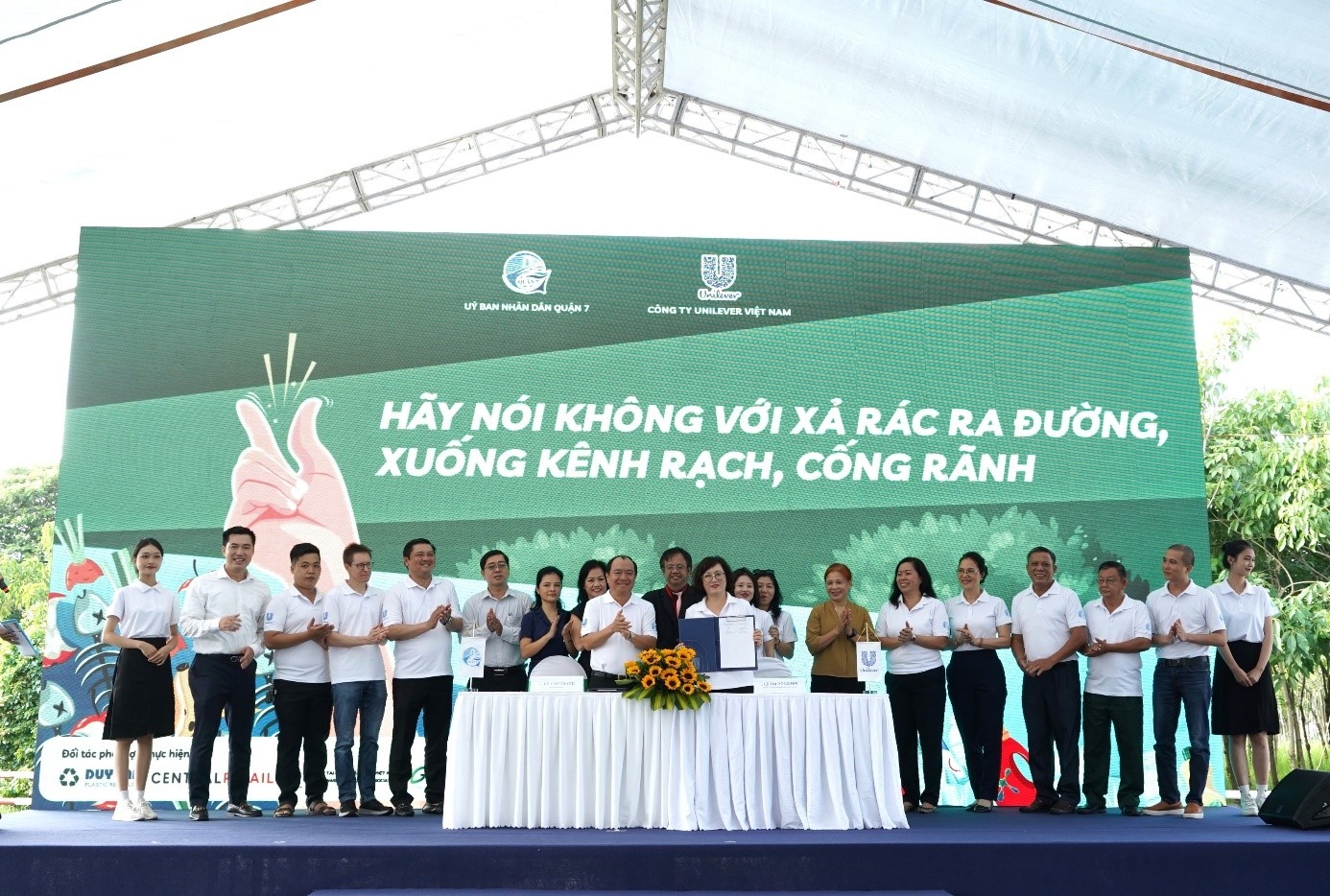 Unilever Vietnam promotes plastic waste segregation