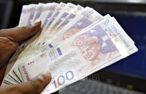 Malaysia ringgit at seven-month low