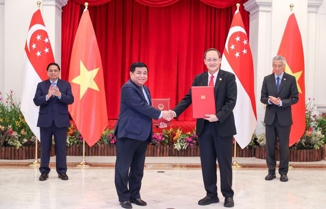 vietnam singapore trade and investment likely to flourish