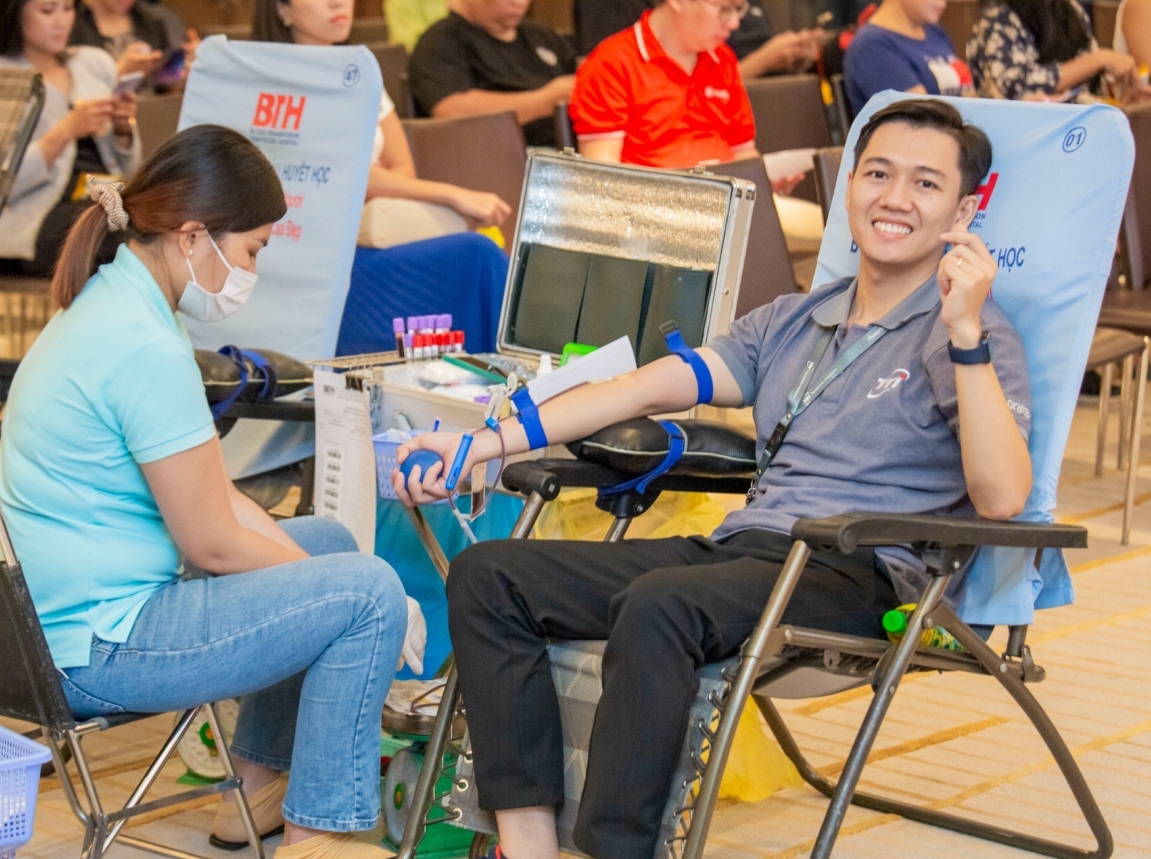 Hundreds take part in AmCham summer blood drive