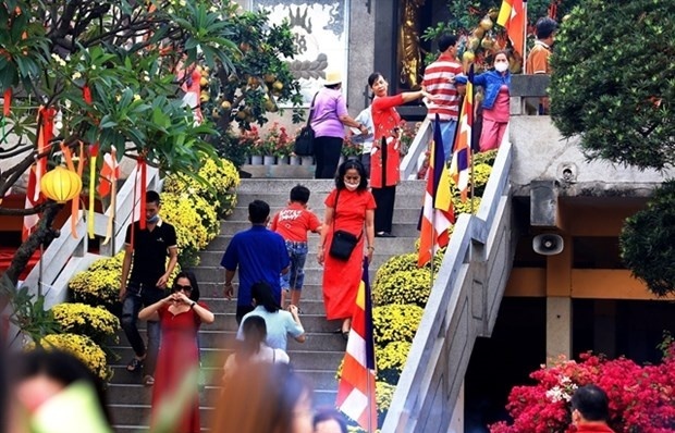 Vietnamese to enjoy one-week Tet holiday in 2024