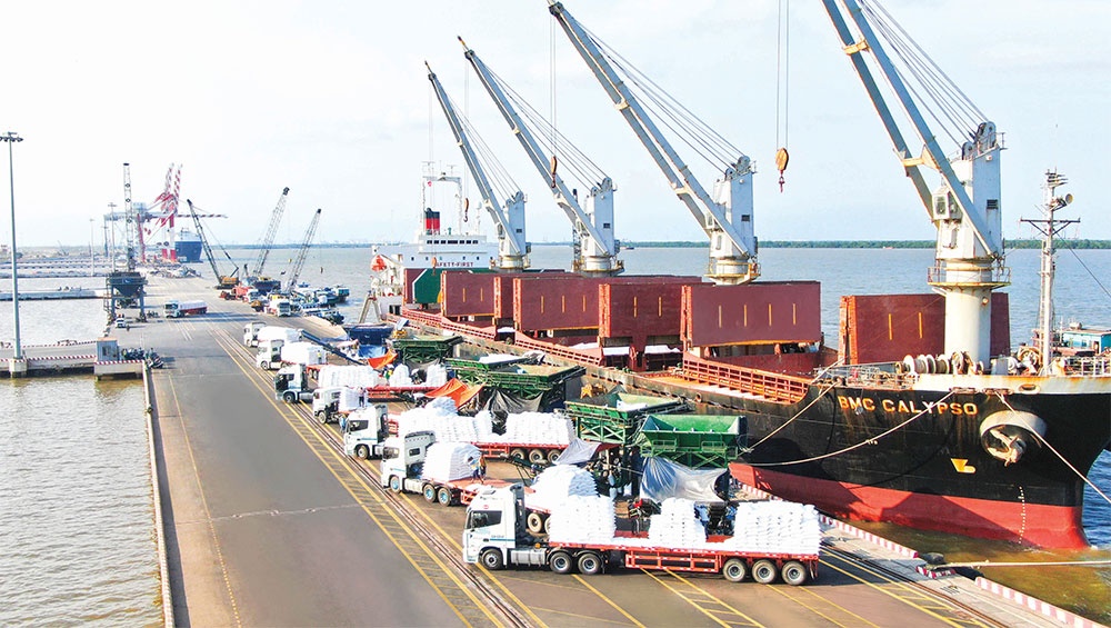 Logistics acquisitions attract billions in US dollars