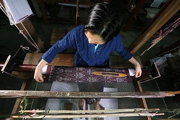 Lao traditional weaving inscribed as UNESCO Intangible Cultural Heritage | World | Vietnam+ (VietnamPlus)