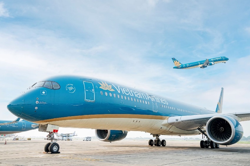 Vietnam Airlines wipes out debt, posts record profit in Q1