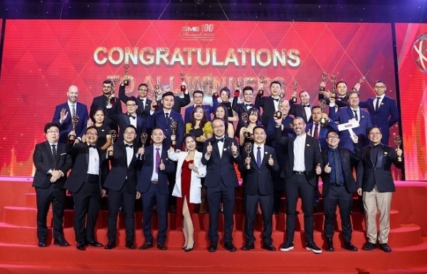 MFast scoops SME100 Asia 2023 award
