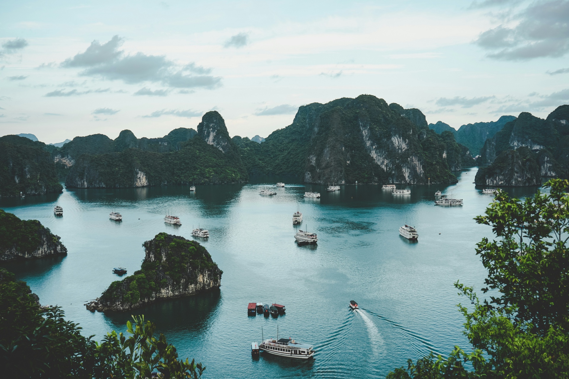Tourism fuels up as rising economic engine for Vietnam