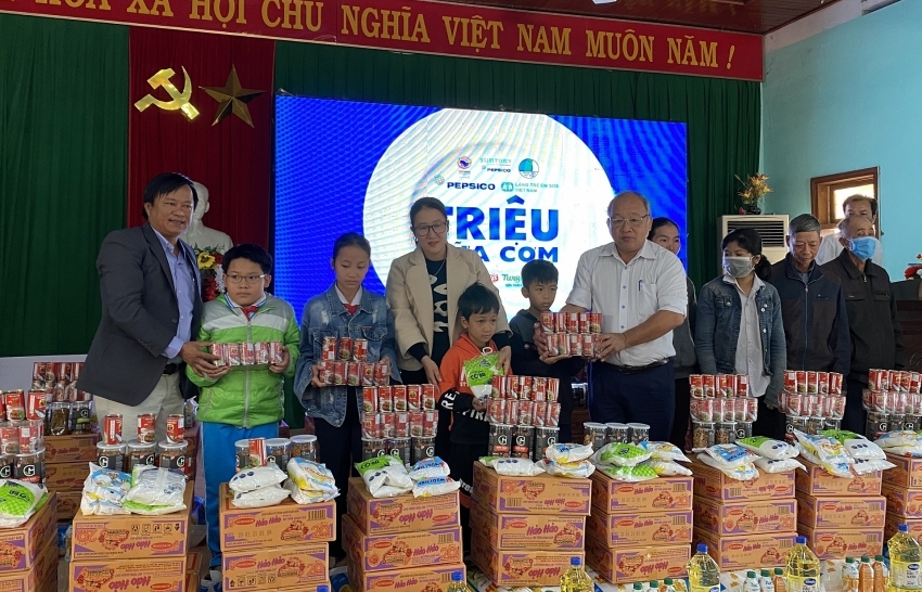 “Millions of meals” supports flood-hit children in central region
