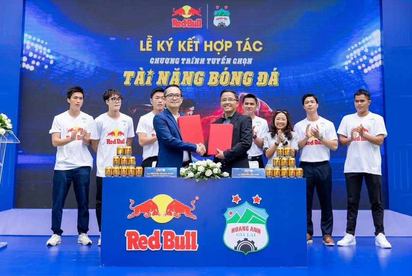 Red Bull and HAGL Football Club kick off young talent recruitment tournament