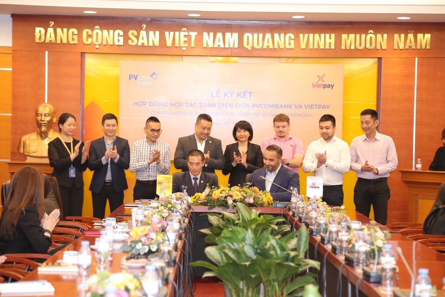PVcomBank and Vietpay Technology enter comprehensive cooperation