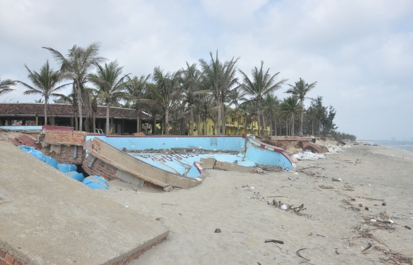 Enduring battle to save beaches from erosion