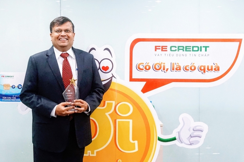 FE Credit receives Best in Card Acquisition Award from Mastercard