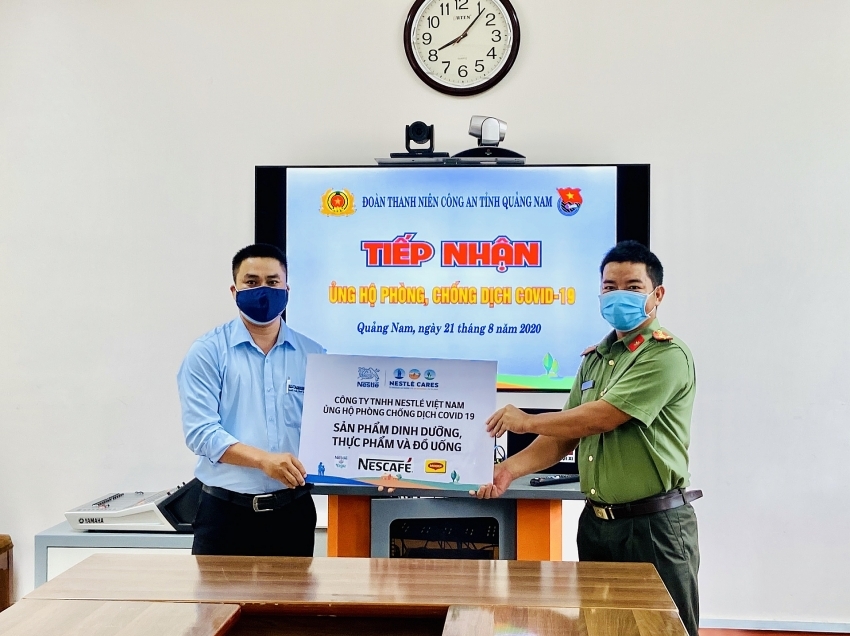 Nestlé Vietnam supports central region's fight against COVID-19