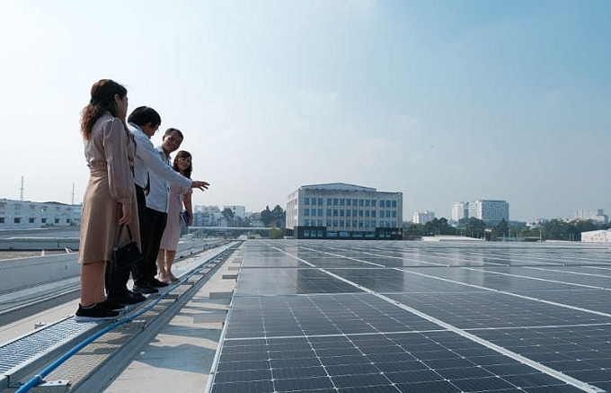 New energy renewable and efficiency model applied at Tan Son Nhat Airport
