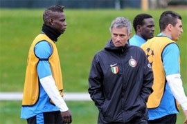 Mourinho needs to learn respect, says Balotelli
