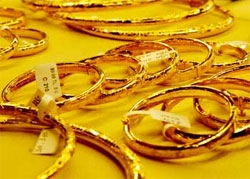 An unstable year for domestic gold
