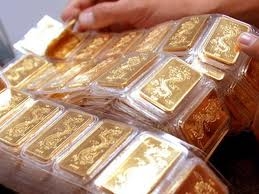 Gold resumes rising momentum