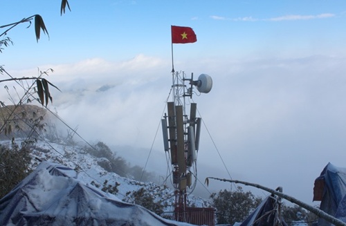 3g mobile network reaches top of fansipan