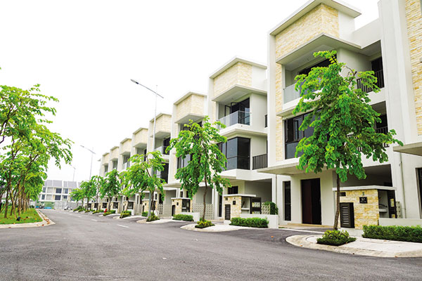 subdivision of villas as high end market downsizes