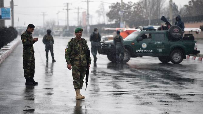 Kabul on edge as IS gunmen launch fresh attack on military compound