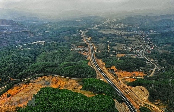 ha long van don expressway to officially open on february 1