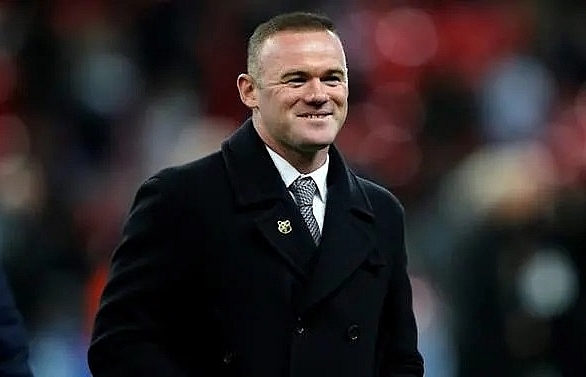 Rooney makes winning debut with Derby