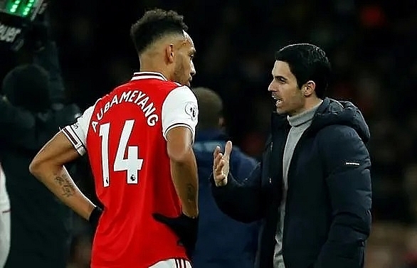 Arteta challenges Arsenal players to fill Aubameyang's boots