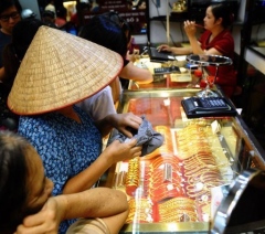 vietnam battles gold fever as price soars