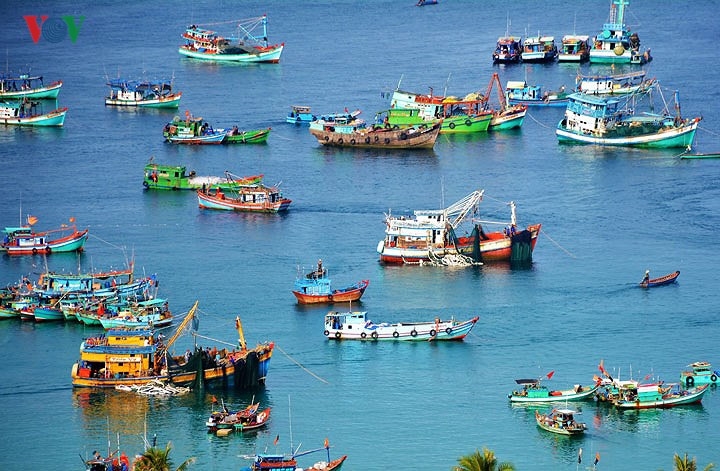 nam du a vibrant port of call in mekong delta region
