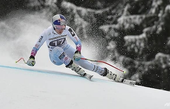 Ski star Vonn vows to win for late grandfather