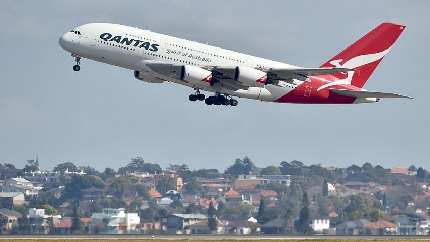 qantas outlines pilot academy plans as profit soars