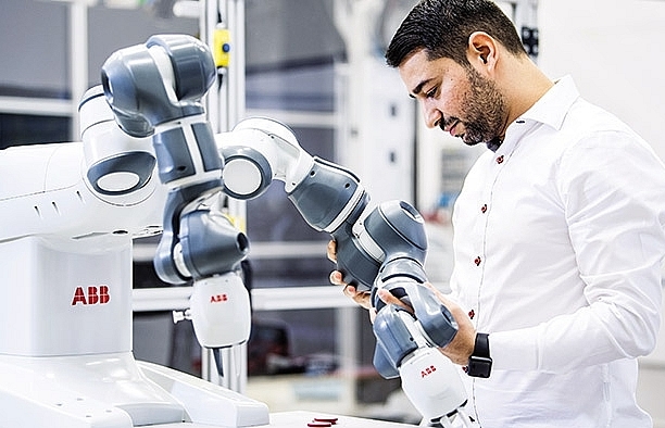 Robotics conquers 4.0 manufacturing