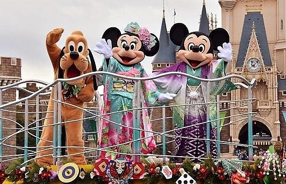 Tokyo Disney parks closing for two weeks on COVID-19 fears