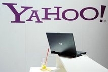 Yahoo! stays in search game with real-time results