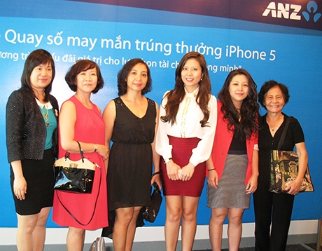 12 iphone 5 sets for anz vietnam clients