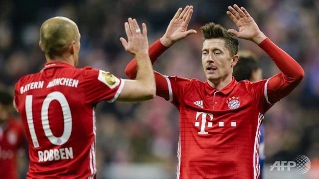 Lewandowski fires Bayern into German Cup semi-finals