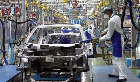 vietnam eyes auto industry safeguards against cheap imports hinh 0