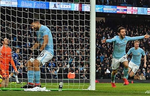 Bernardo Silva takes Manchester City nearer title