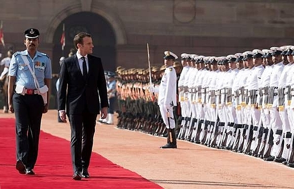 Macron pledges 700 million euros for new solar projects