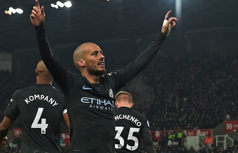 David Silva double takes Man City one step closer to title