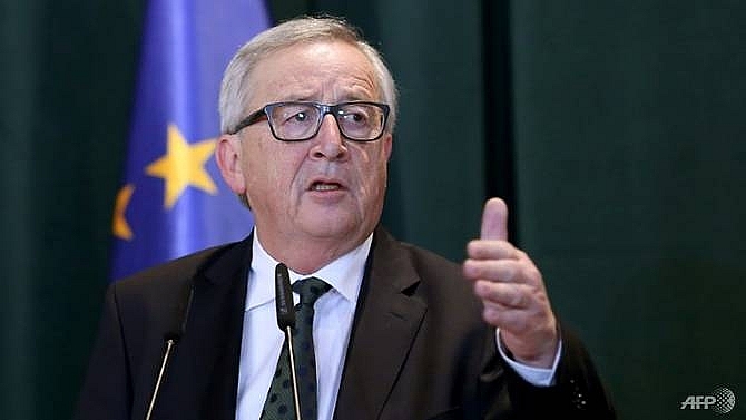 time to turn brexit speeches into treaties juncker tells may