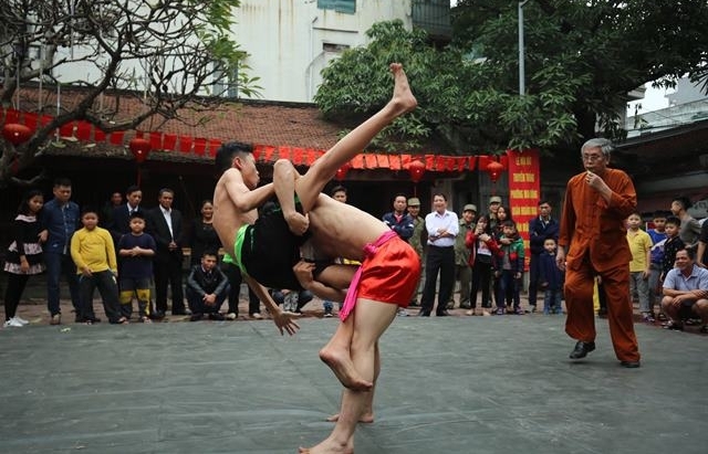 Annual wrestling festival in Mai Dong Village