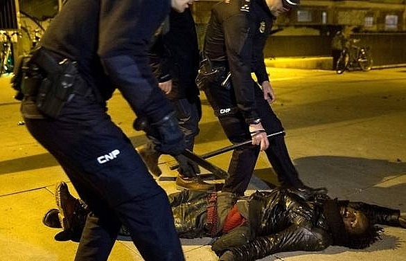 Protest in Madrid after street vendor's death sparks clashes