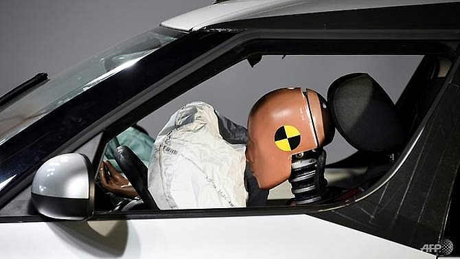 us investigating deadly hyundai kia airbag failures