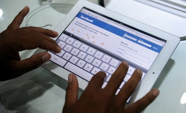 delete facebook movement gains prominent backer