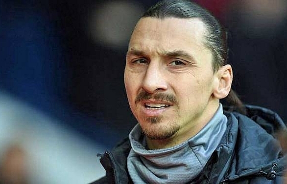 Ibrahimovic signs for Los Angeles Galaxy