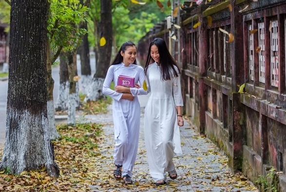 Stunning March scenes of ancient Hue city