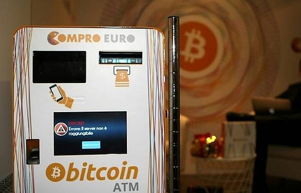 Regulation and apathy hit bitcoin market